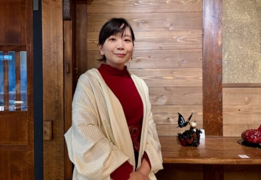 【レポート】自由に、艶やかなる高みへ『鴨川抄子 個展 艶を生ける』